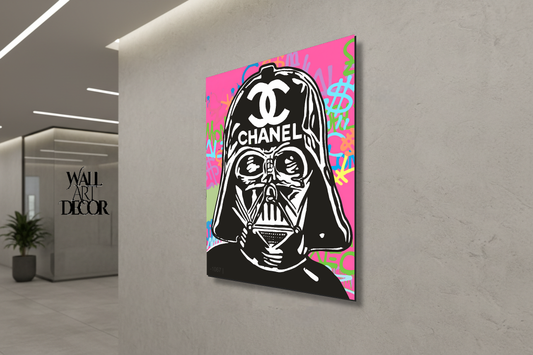 أناقة الجانب المظلم: دارث فيدر شانيل بوب آرت – لوحة جدارية حديثة بدون إطار