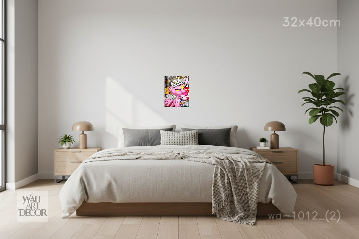 تاج الشوارع: فن الجرافيتي الحضري النمر الوردي – فن جداري حديث بدون إطار