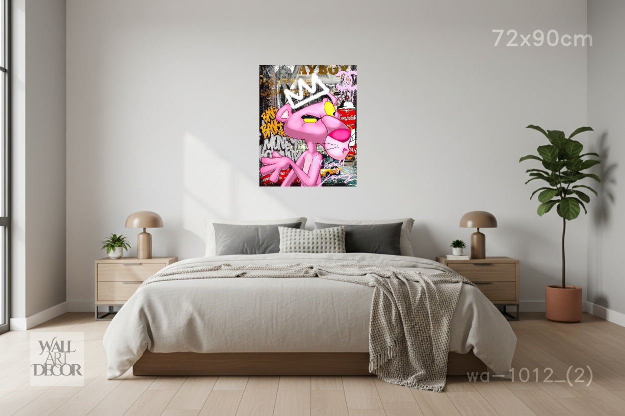 تاج الشوارع: فن الجرافيتي الحضري النمر الوردي – فن جداري حديث بدون إطار