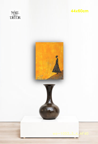 إشراقة العنبر: الصورة الظلية الذهبية – لوحة جدارية عصرية بدون إطار