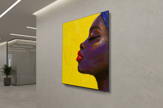 صفاء الجمشت: الروح المتألقة – لوحة جدارية عصرية بدون إطار